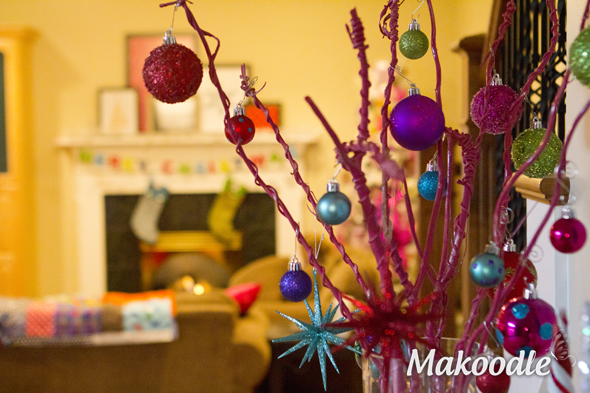 DIY Whimsical Christmas Tree Decor from Makoodle.com